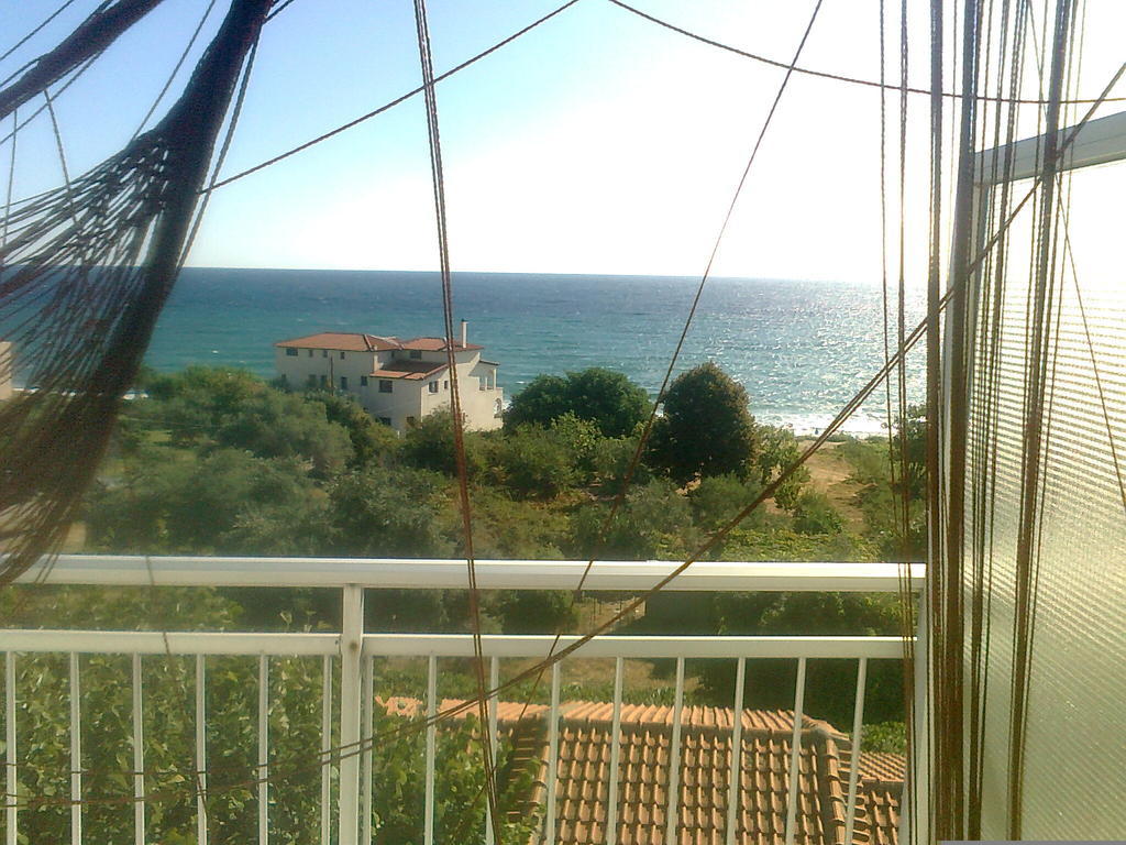 House Mantesos Apartment Koinira Exterior foto