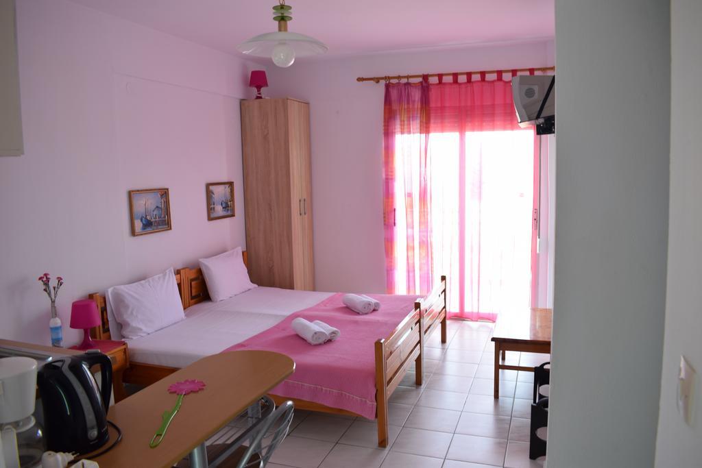 House Mantesos Apartment Koinira Exterior foto
